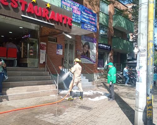 FotografoFoto Alcaldía de Medellín:La Alcaldía de Medellín realiza intervención integral y recuperación de espacios críticos en la carrera 70. 